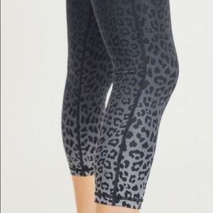 Leopard Ombre Highwaist Capri Legging